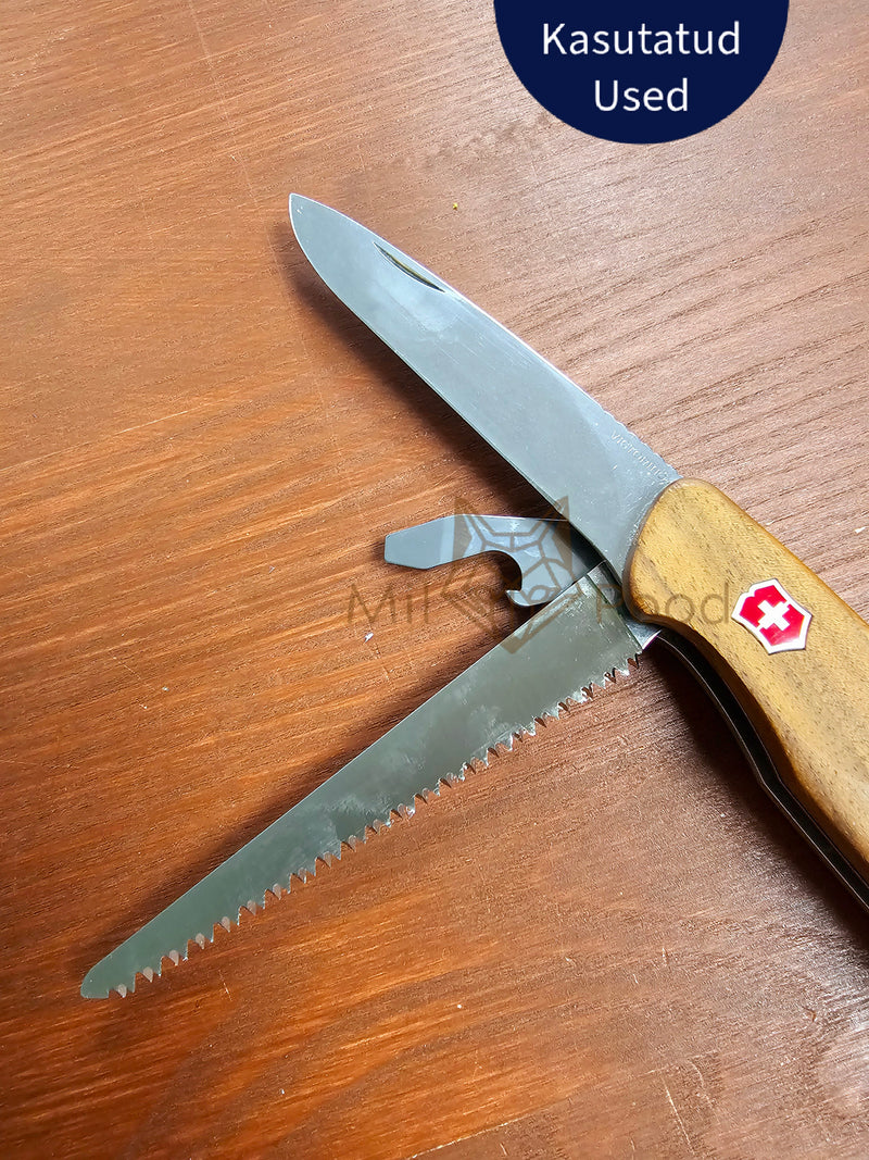 Load image into Gallery viewer, Kasutatud Viktorinox Ranger 55 wood taskunuga
