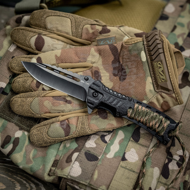 Load image into Gallery viewer, Mil-Tec Paracord folding knife with flint
