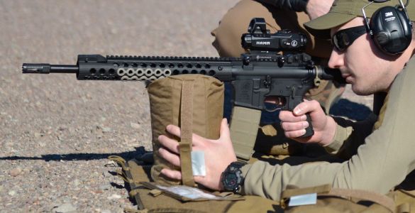 Laadige pilt galerii vaatajasse, Helikon-Tex Accuracy Shooting Bag Roller Large® - Coyote
